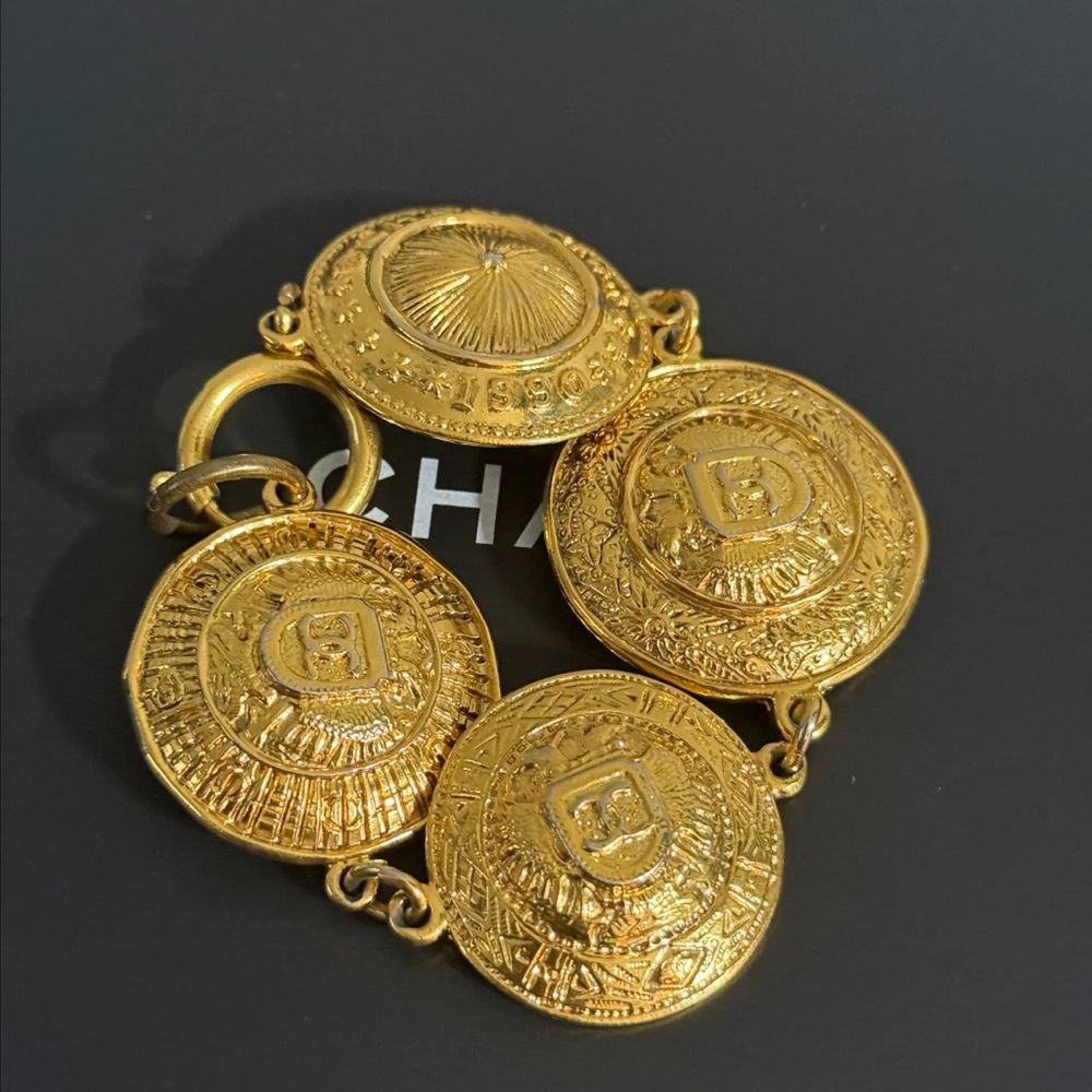 Gold Medallion Bracelet